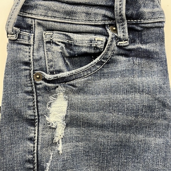 True Religion Riley Knee Shorts Size 25W - Picture 15 of 16